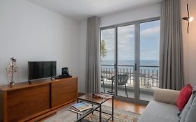 Sea front apartment - Princesa D. Amélia